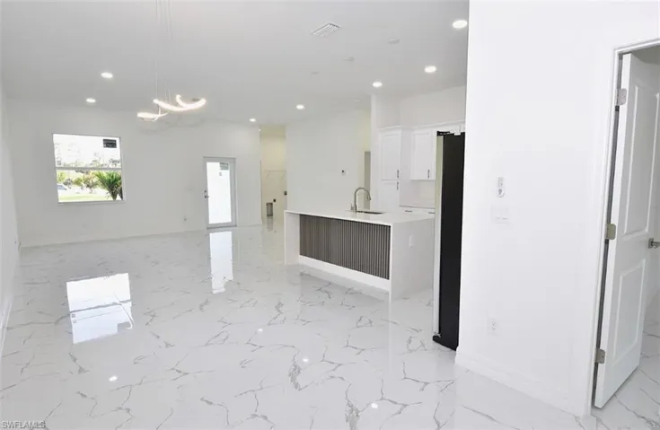 2958  70th NE AVE, Naples, FL 34120