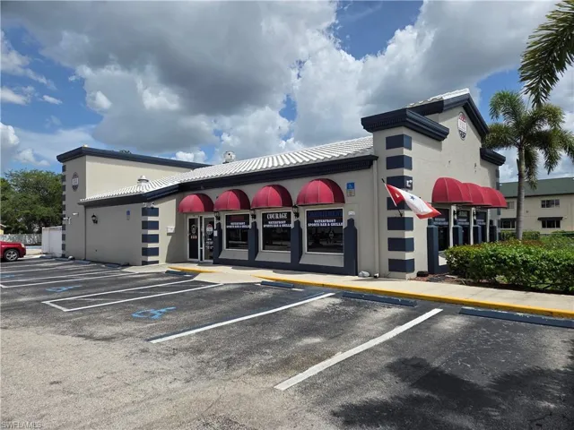 FIRST ROUND DRAFT RESTAURANT