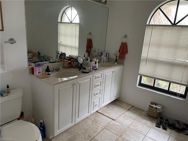 Primary bath with roman tub and separate shower