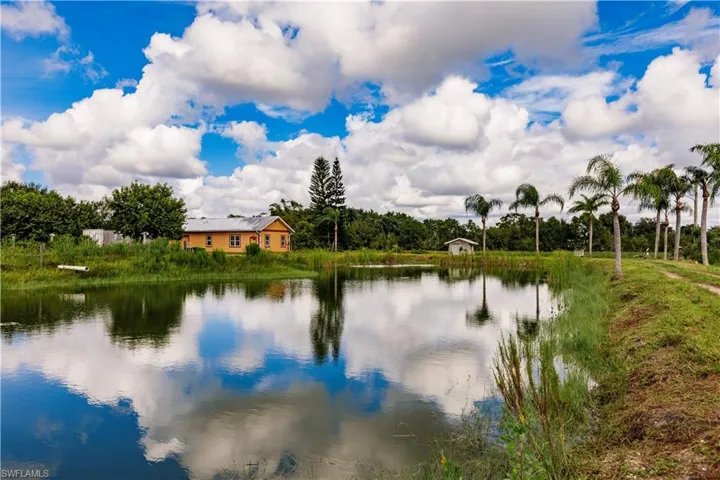 875  Limpkin  RD, Naples, FL 34120