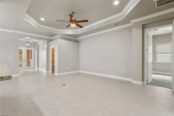 Feature wall for wall mount tv, viewable from kitchen and dining area