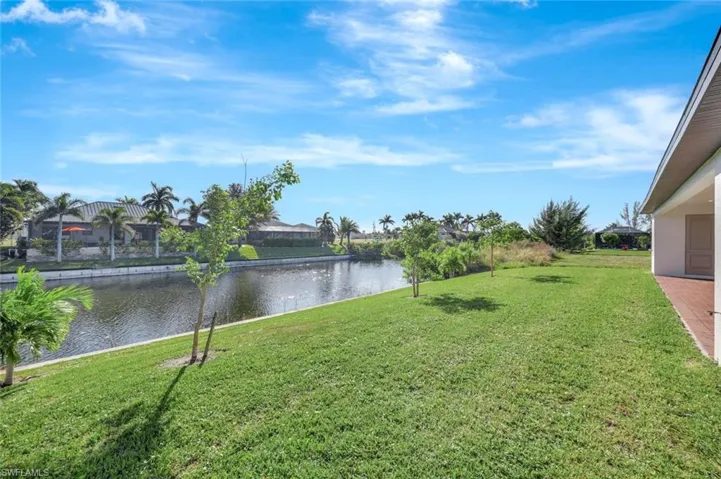 2721 Sw 11th Ave, Cape Coral, Florida 33914