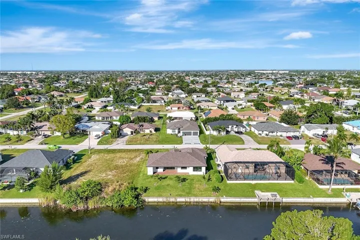 2721 Sw 11th Ave, Cape Coral, Florida 33914
