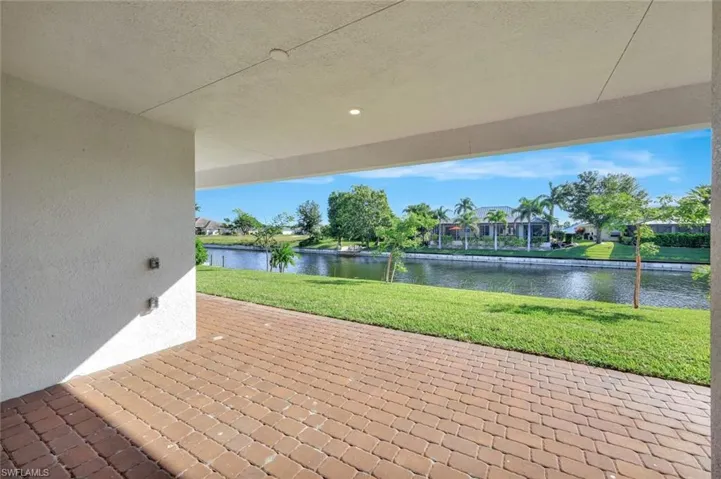 2721 Sw 11th Ave, Cape Coral, Florida 33914