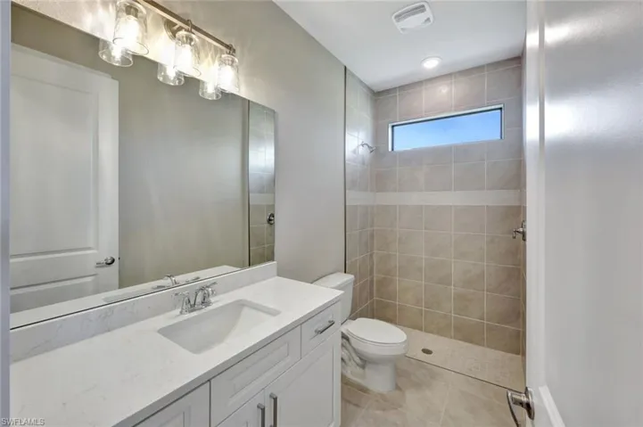 2721 Sw 11th Ave, Cape Coral, Florida 33914