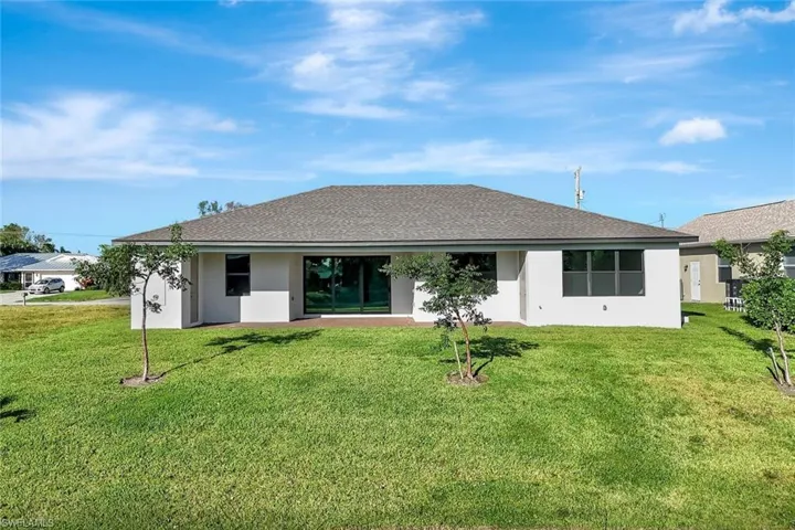 2721 Sw 11th Ave, Cape Coral, Florida 33914