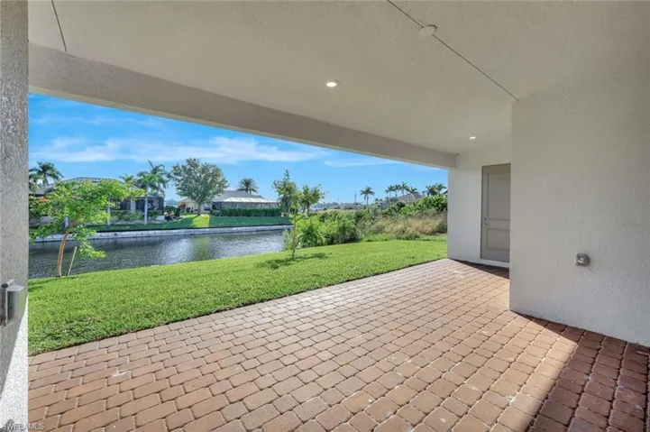 2721 Sw 11th Ave, Cape Coral, Florida 33914