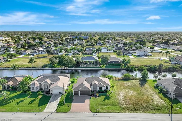 2721 Sw 11th Ave, Cape Coral, Florida 33914