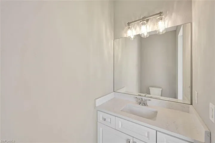 2721 Sw 11th Ave, Cape Coral, Florida 33914