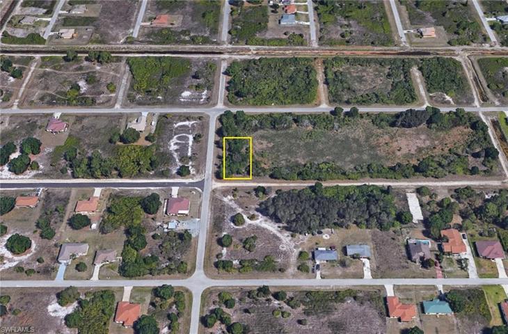 2618  49th W ST, LEHIGH ACRES, FL 33971