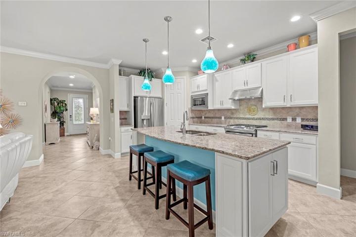 Light Bright kitchen