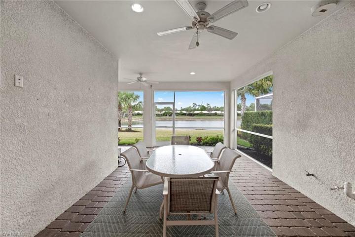 Covered lanai w/Natural Gas, Water, and Vent hook ups for future outdoor kitchen