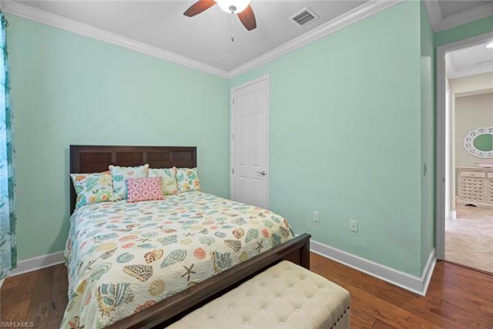 2n guest bedroom w/closet