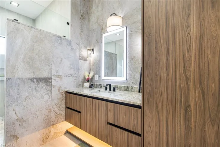 Her side with the Custom Oversized Linen Closet! This is Beautiful!