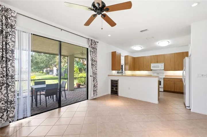 7631 Bristol Cir, Naples, Florida 34120