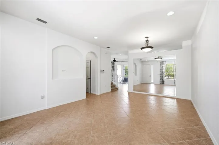 7631 Bristol Cir, Naples, Florida 34120