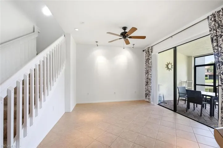 7631 Bristol Cir, Naples, Florida 34120