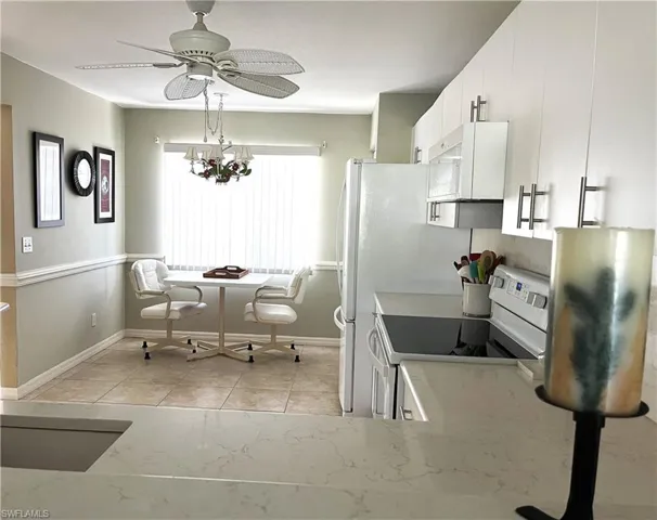 515 Gabriel Cir 1901, Naples, Florida 34104
