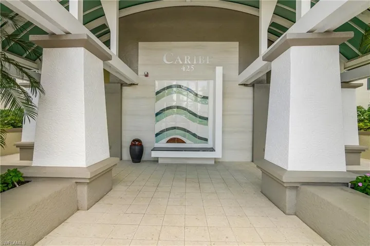 Caribe Entrance