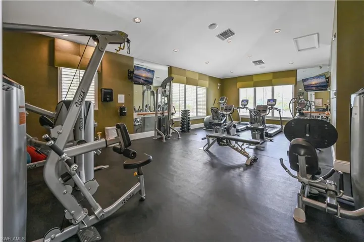 Exercise room with recessed lighting
