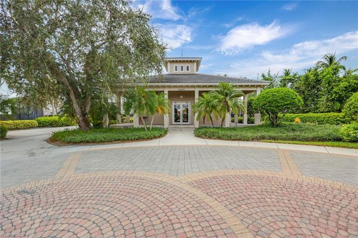 28012  Sosta  LN, Bonita Springs, FL 34135