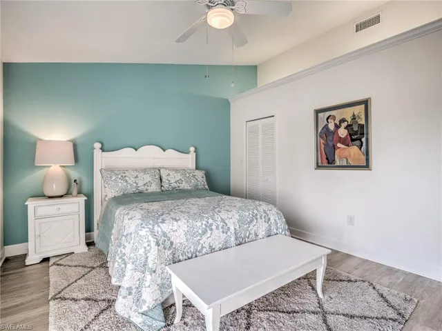 Guest bedroom