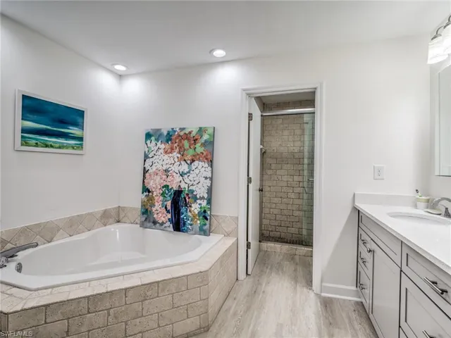 Tub