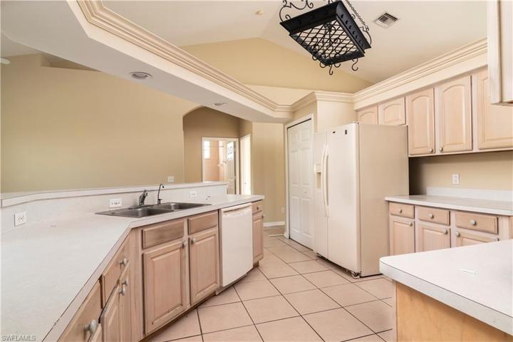 2695 14th AVE NE, NAPLES FL 34120