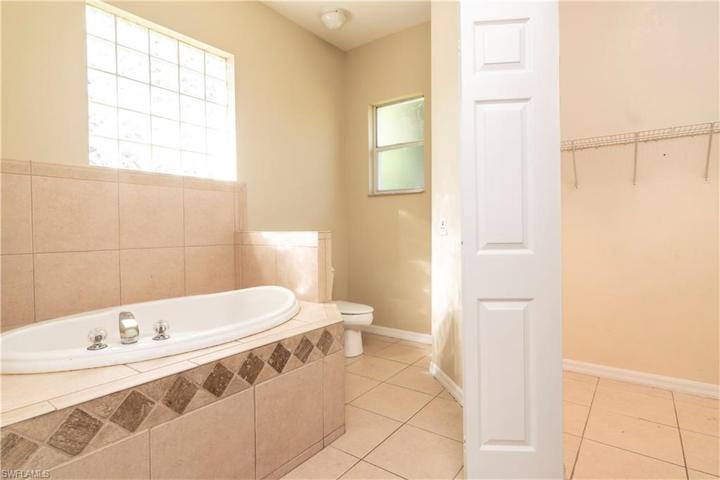 2695 14th AVE NE, NAPLES FL 34120