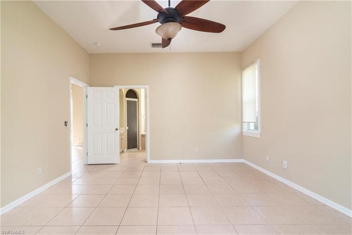 2695 14th AVE NE, NAPLES FL 34120