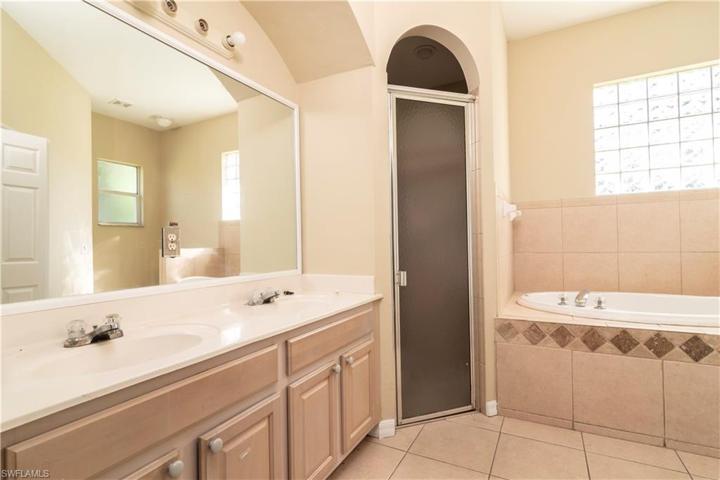 2695 14th AVE NE, NAPLES FL 34120
