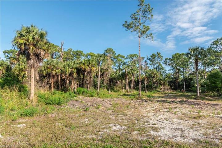 2695 14th AVE NE, NAPLES FL 34120