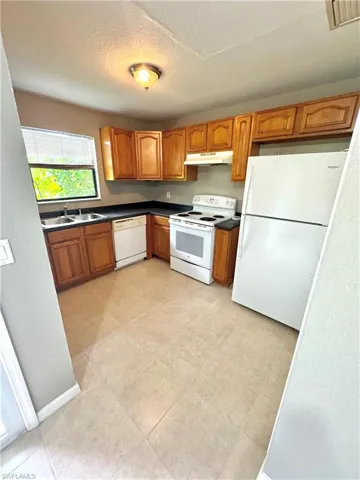 129 Se 23rd Pl -unit 2, Cape Coral, Florida 33990