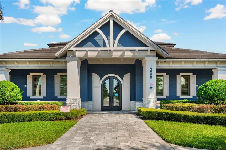 17316 Ashcomb Way, Estero, Florida 33928