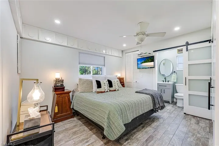 2385 Sunset Ave, Naples, Florida 34112