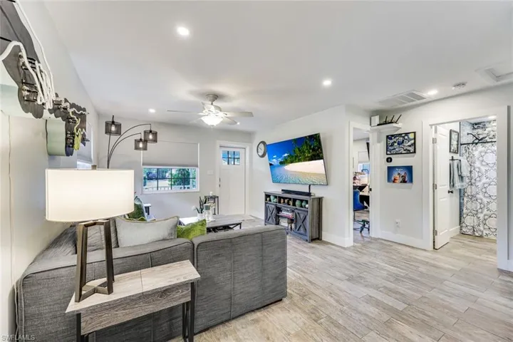 2385 Sunset Ave, Naples, Florida 34112
