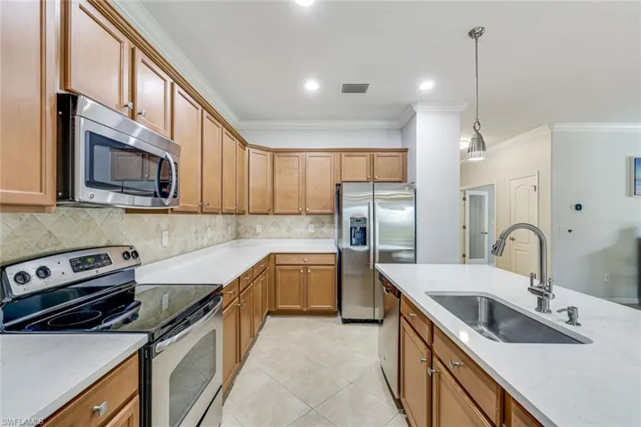 3742 Treasure Cove Cir, Naples, Florida 34114