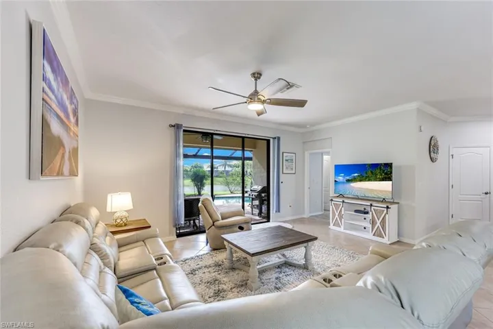 3742 Treasure Cove Cir, Naples, Florida 34114