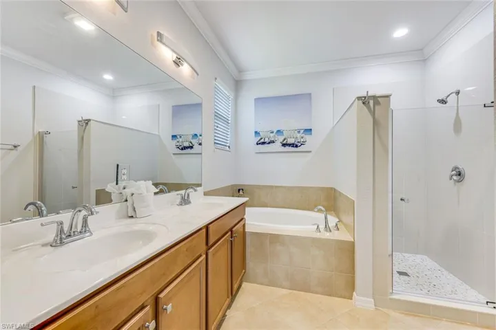 3742 Treasure Cove Cir, Naples, Florida 34114