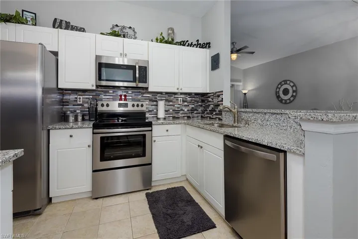 15430  Bellamar  CIR, Fort Myers, FL 33908