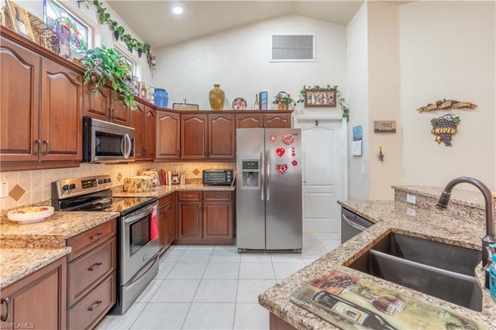 1990  Terrazzo  LN, Naples, FL 34104