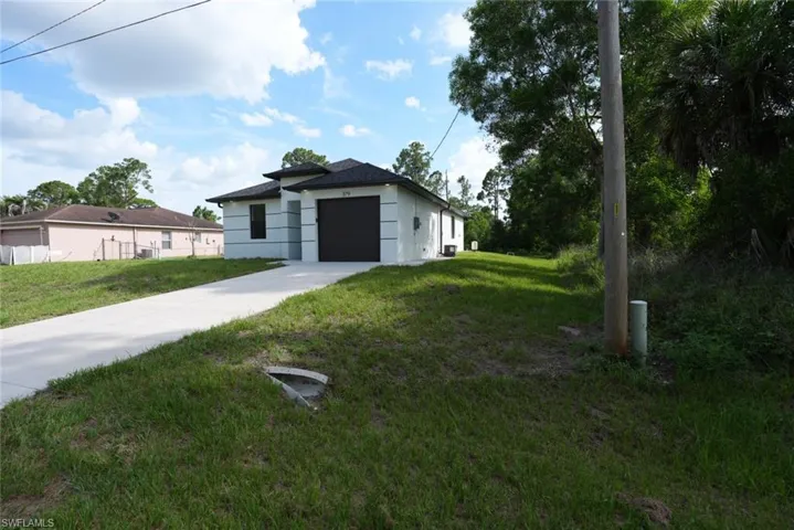 379 Selkirk Ave, Lehigh Acres, Florida 33974