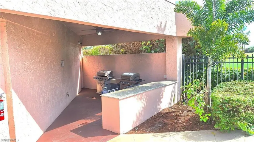 170  Turtle Lake  CT, Naples, FL 34105