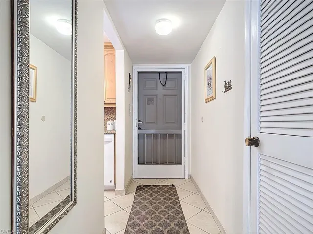 170  Turtle Lake  CT, Naples, FL 34105
