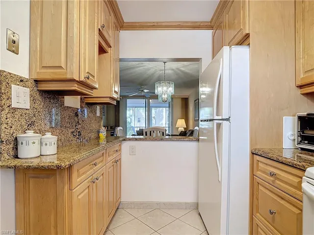 170  Turtle Lake  CT, Naples, FL 34105