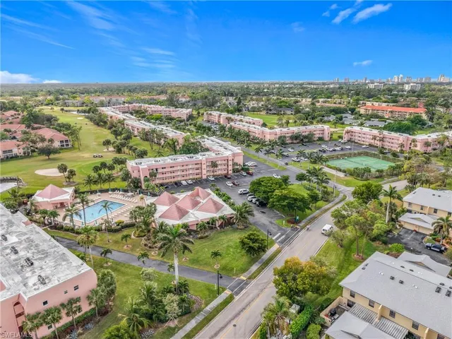 170  Turtle Lake  CT, Naples, FL 34105