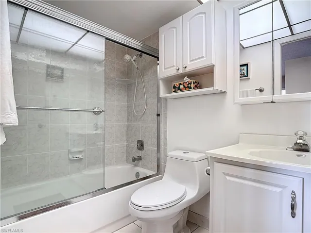 170  Turtle Lake  CT, Naples, FL 34105