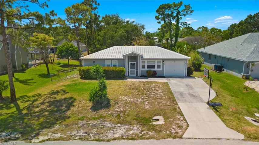 9016  Cypress S DR, Fort Myers, FL 33967