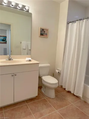 Beautiful guest bathroom.