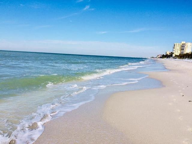 Vanderbilt Beach's amazing beach!